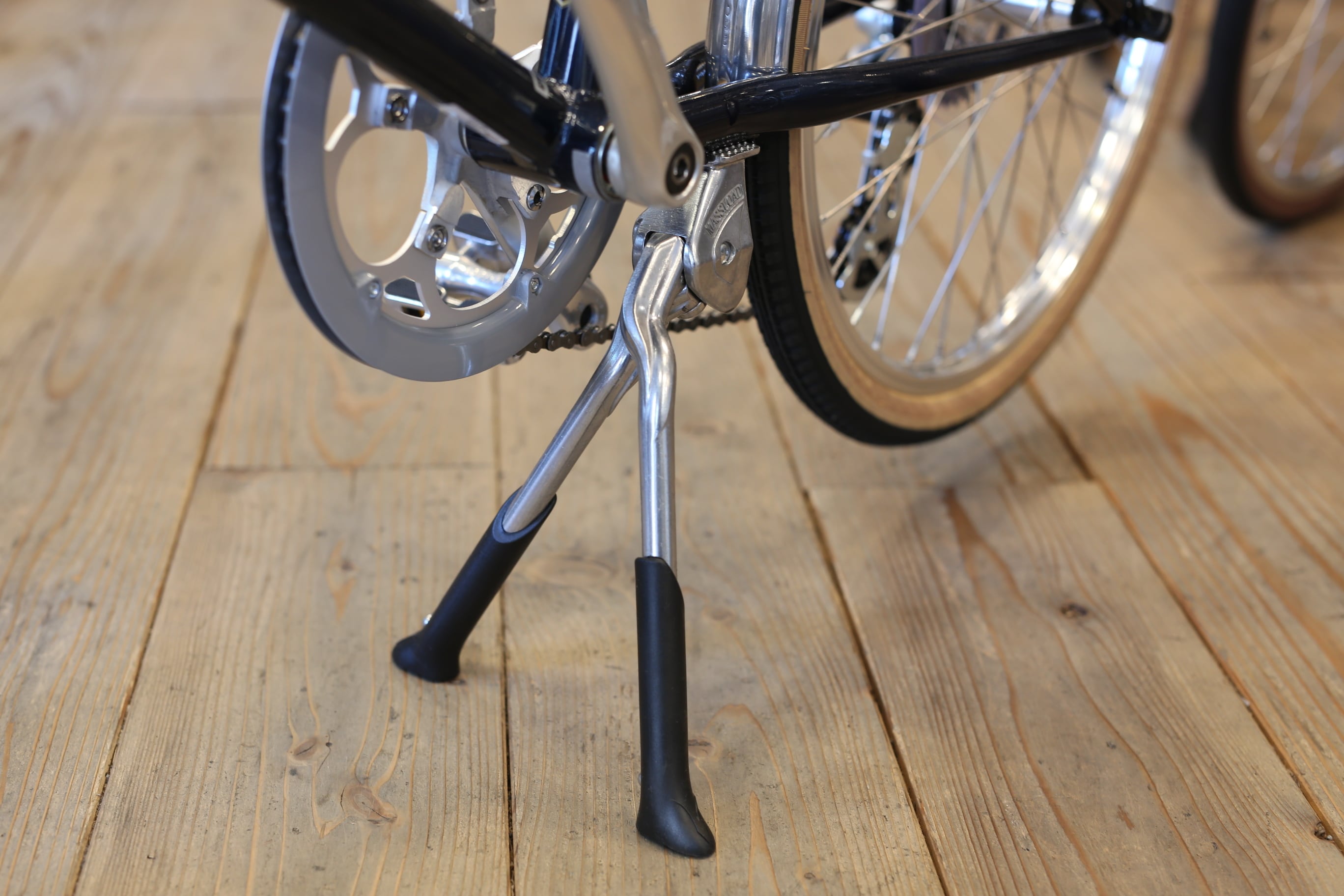 ダブルレッグスタンド | velo life UNPEU ダブルレッグスタンド | velo life UNPEU