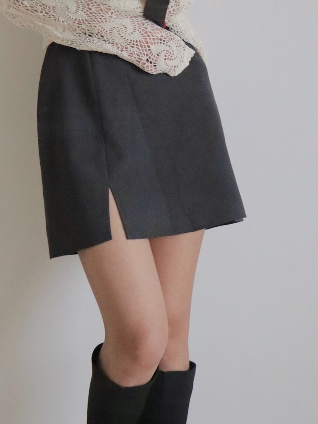●made in ITALY slit hem design cropped skirt