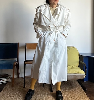 Deadstock white long trench coat