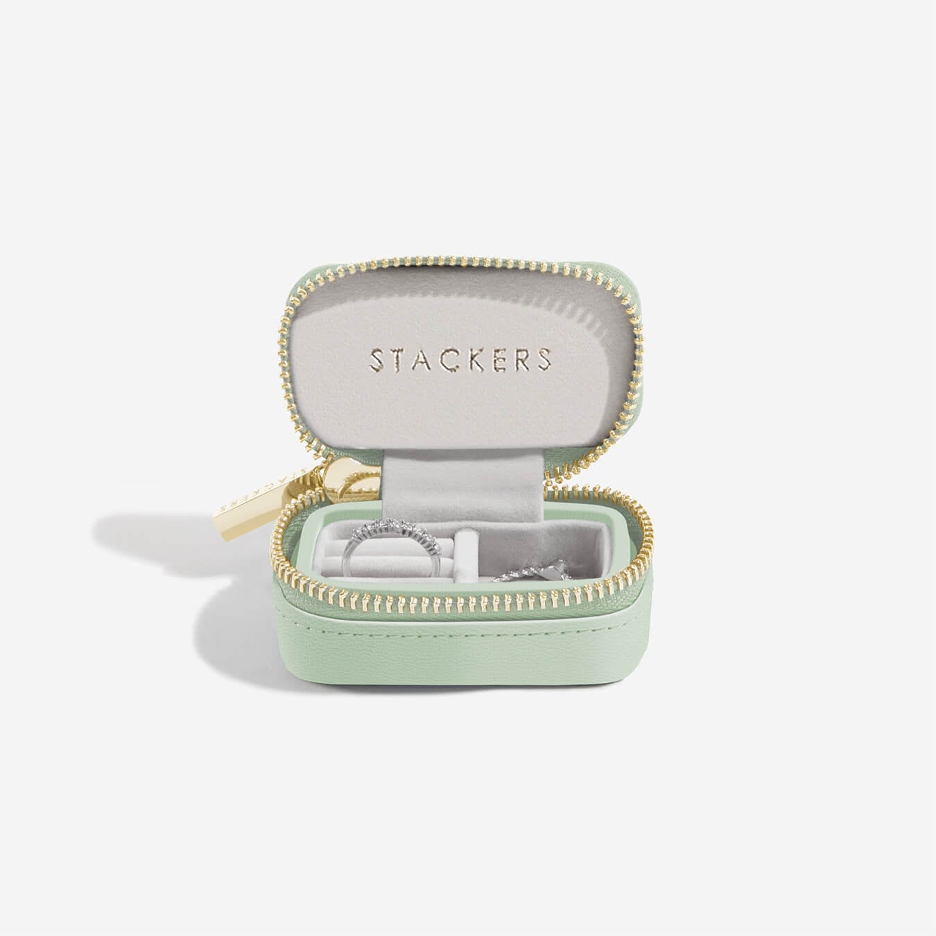 限定デザインTravel ジュエリーボックス S セージグリーン伊勢丹限定刻印 Travel ジュエリーボックス S セージグリーン［スタッカーズ］ | REAL