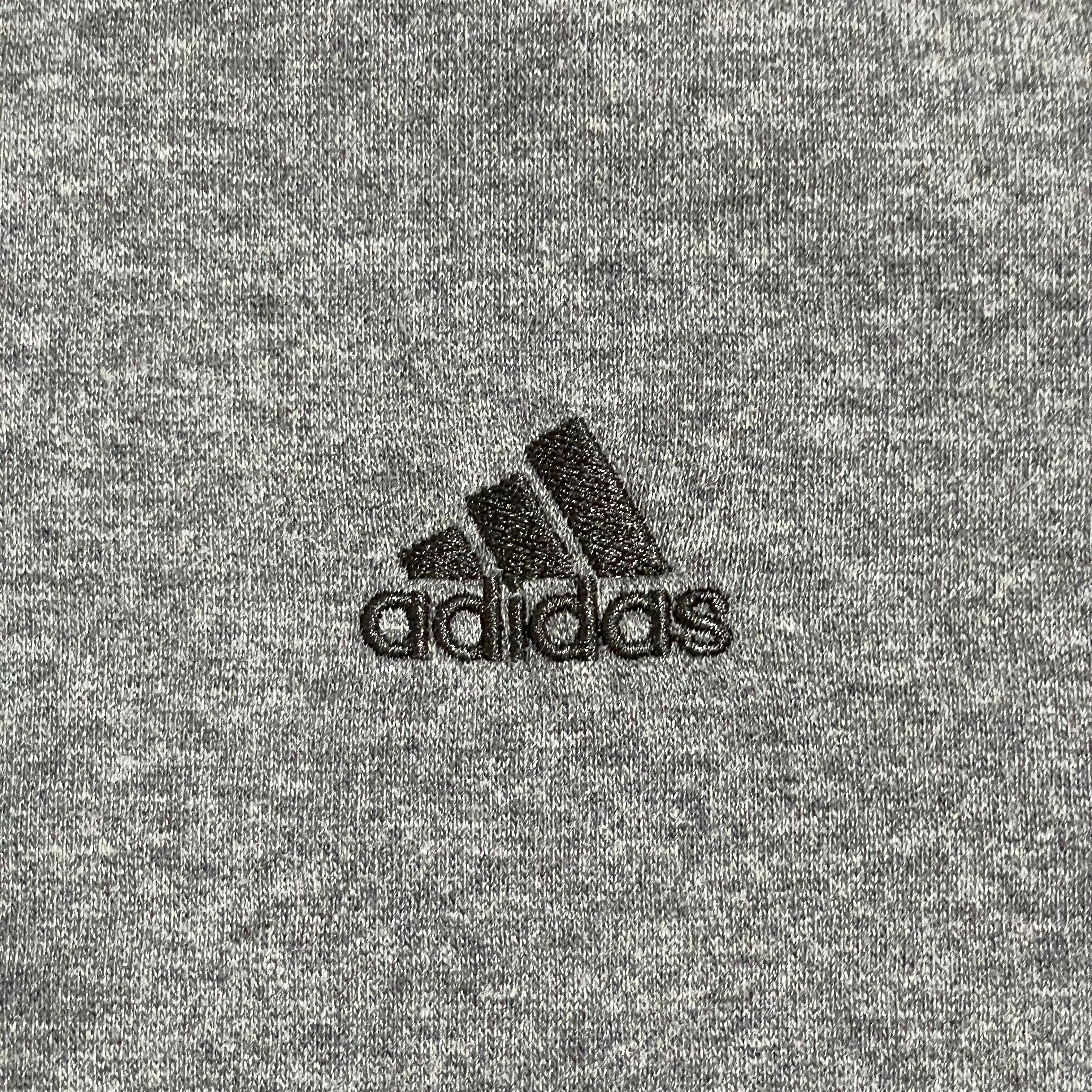 adidas】ジップアップパーカー ワンポイントロゴ 刺繍ロゴ スウェット