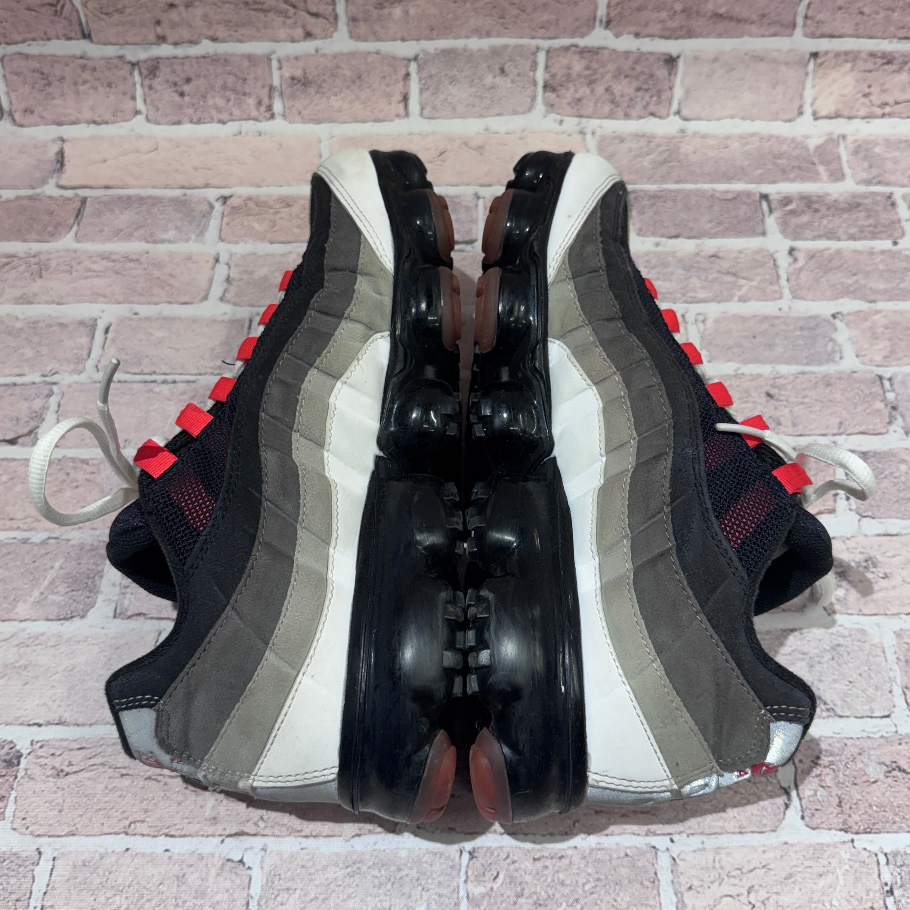 ⓀNIKE AIR VAPORMAX95 SNEAKER HOTRED | safarionline