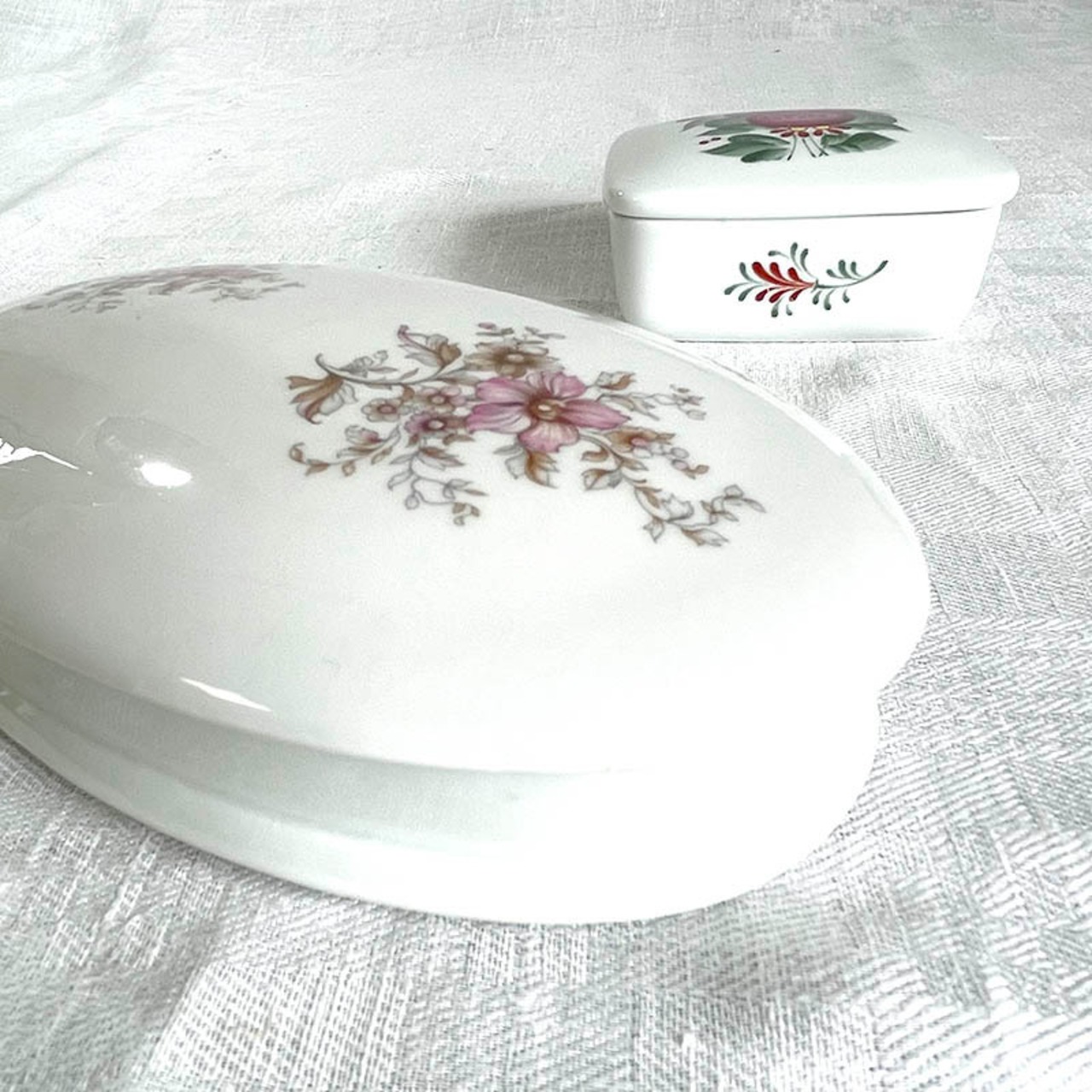 ボンボニエール　オーバル　ボンボン入れ　アクセサリー入れ Limoges リモージュ　白磁 12otdf9