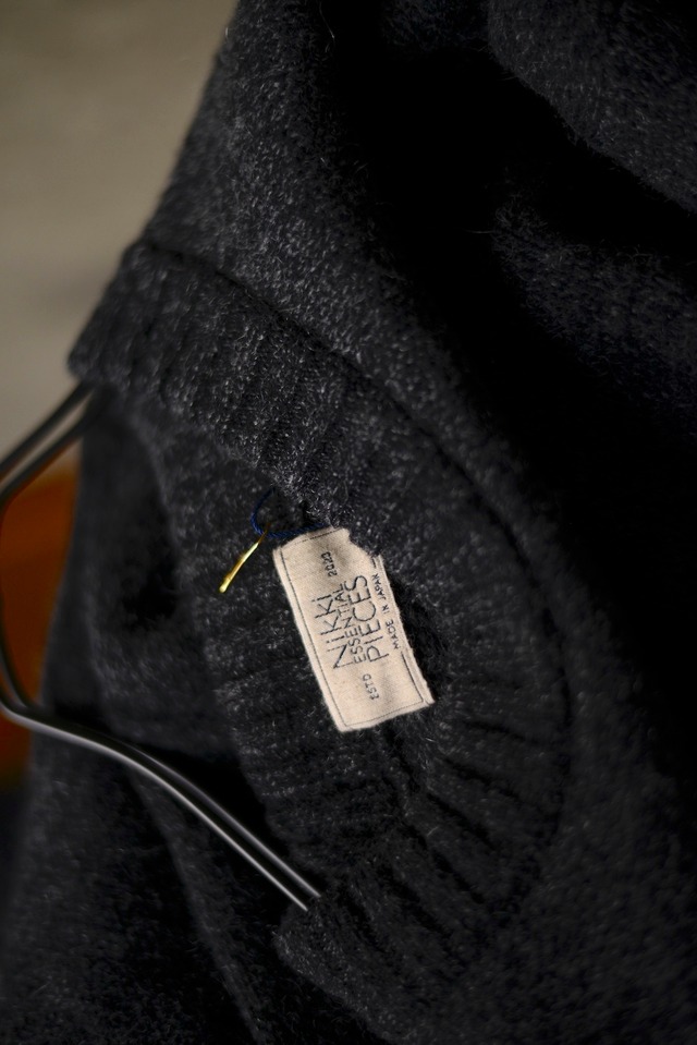 Nikki ESSENTIAL PIECES / Yak felted sweat shirt