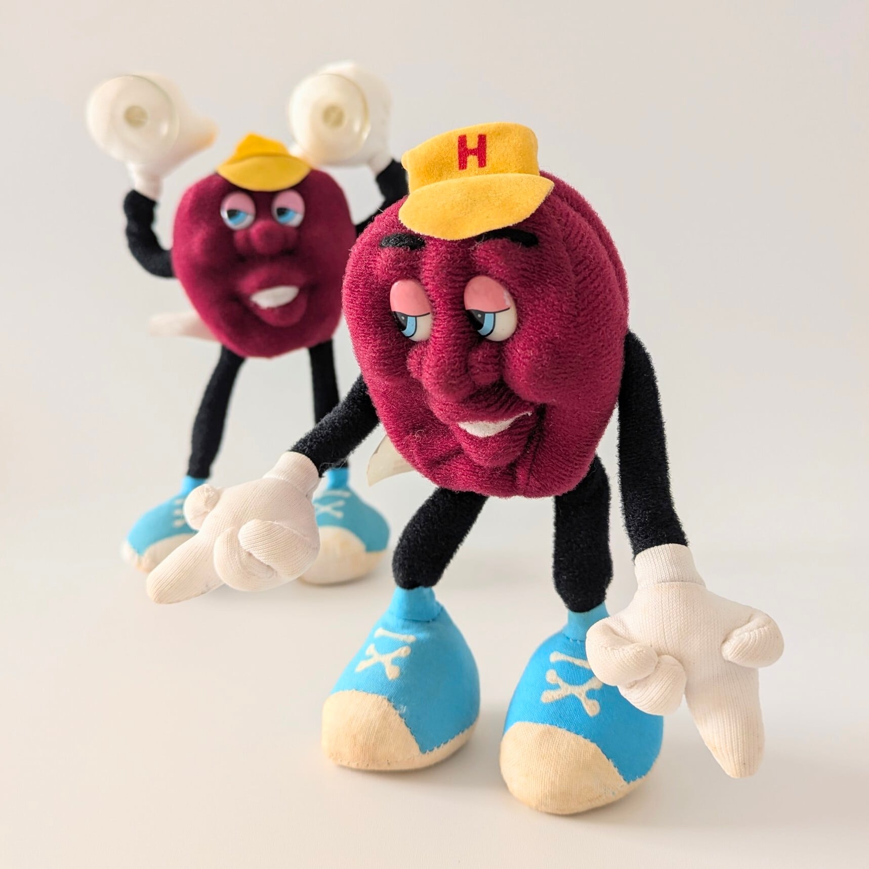 ☆ VINTAGE 1988 ☆ 【 California Raisins（カリフォルニアレーズン） 】 『 HARDEE'S SOFT RAISIN CONGA DANCER 』ベンダブルぬいぐるみ / plush toy / ビンテージトイ 〚アメリカン雑貨 アメトイ〛