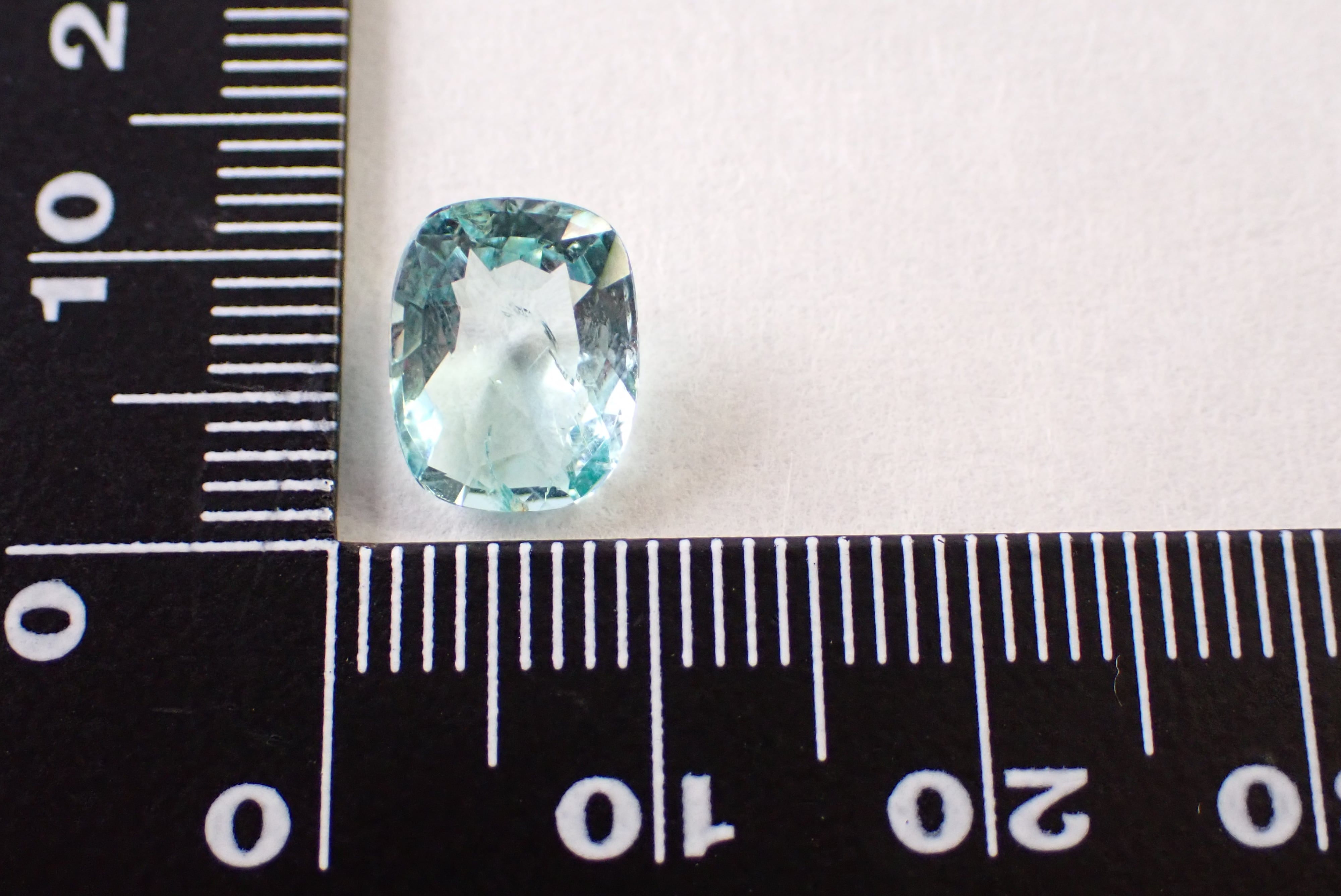グリーンアクアマリン 2.41ct [C12-1032] | differencee(ディファレンシー)