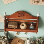 木製壁掛け棚 フック2個付き 多目的収納ラック  スタイリッシュな室内装飾