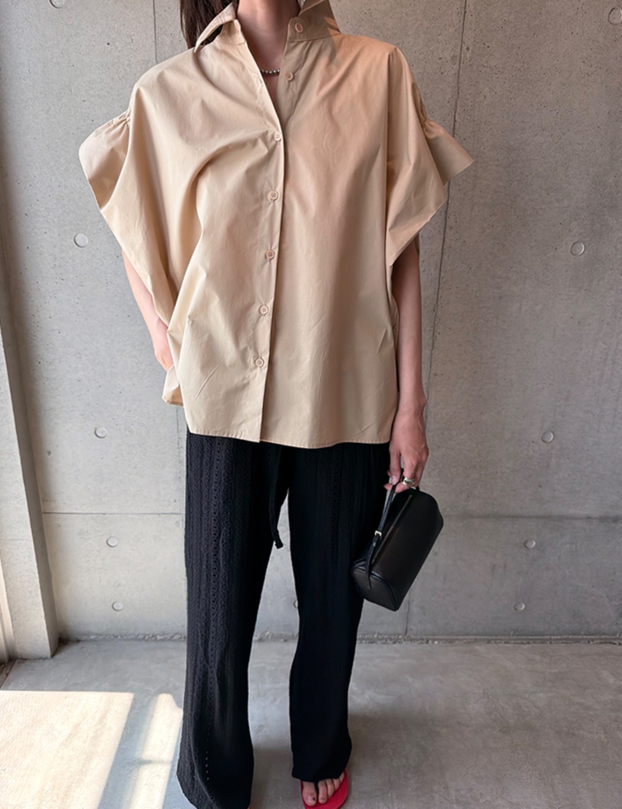 【26ss】Shoulder-Shirring Shirts_Beige・Navy