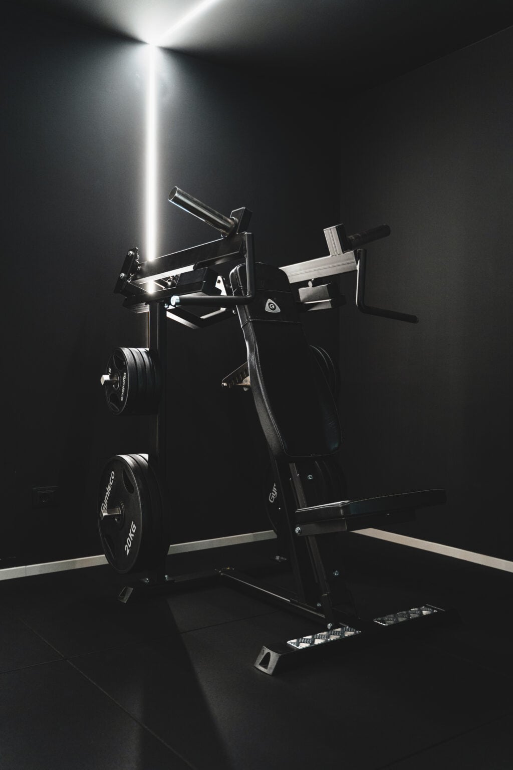 030 アイソラテラル ショルダープレス | gymlecojapan