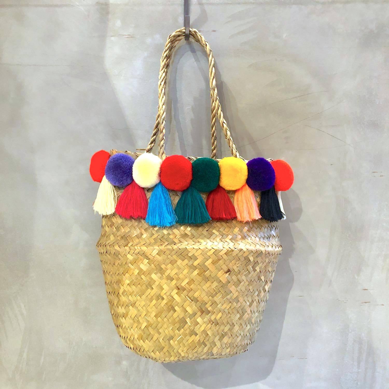 最終入荷 カラフルポンポンとタッセルのカゴバッグa Dua アクセサリーパーツショップ