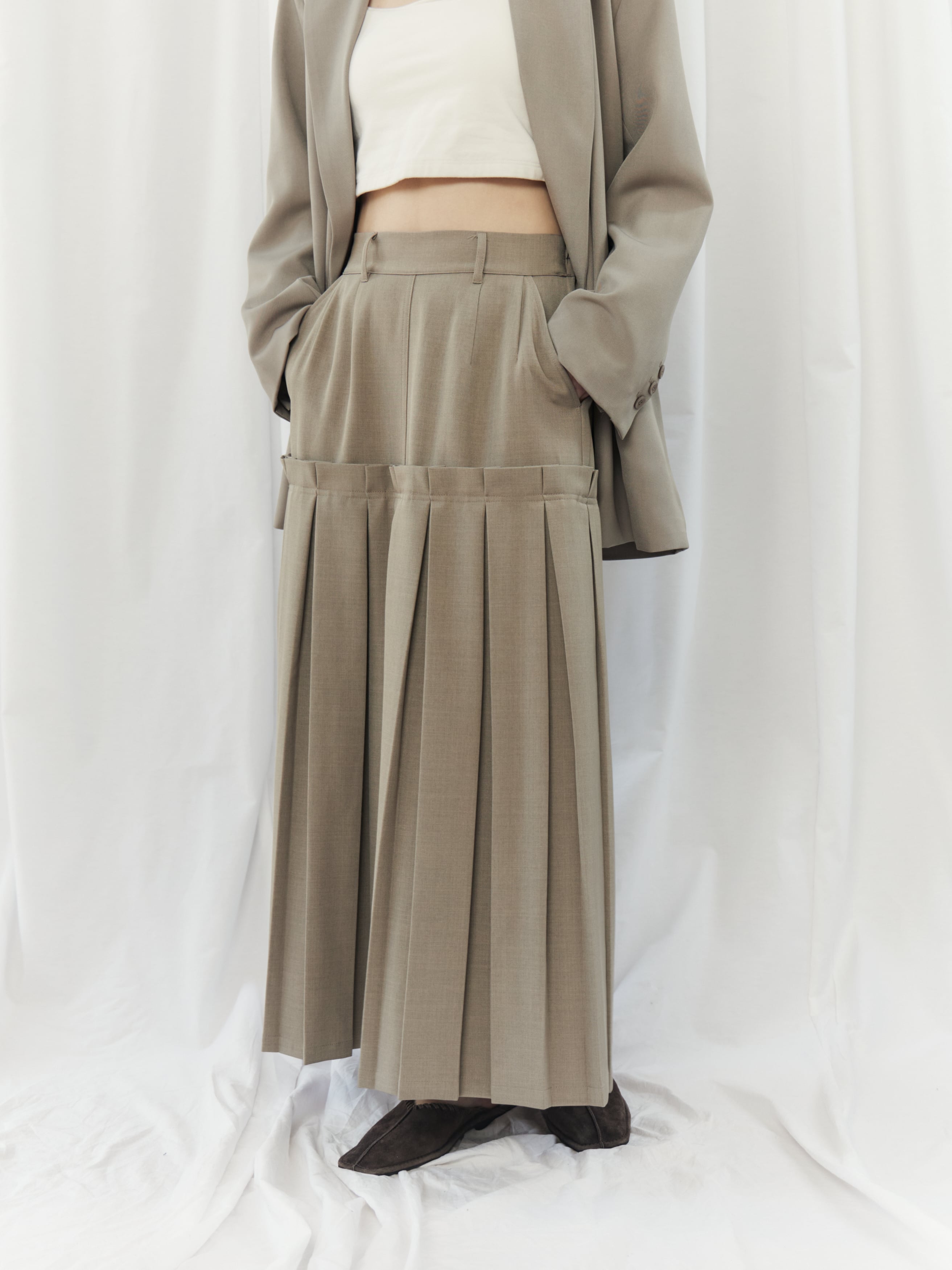 BOX PLEATS SKIRT（ﾎﾞｯｸｽﾌﾟﾘｰﾂｽｶｰﾄ）【7543107】 | CIEL'AIR