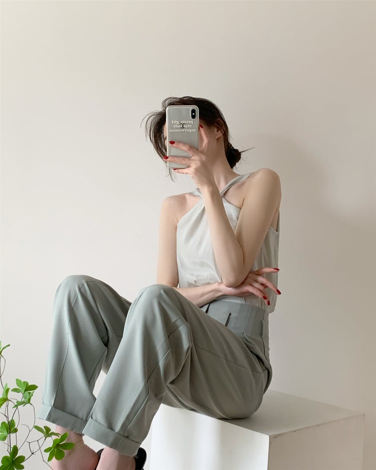 ホルターネックトップス | on off focus inc.