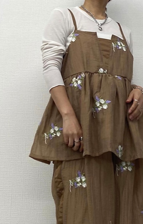 【Eitostan】花柄刺繍キャミ