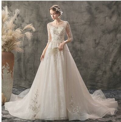 オフホワイト スレンダーライン ウェディングドレス227F