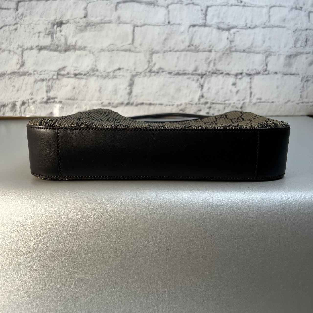 GUCCI グッチ  GG柄  ショルダーバッグ ブラウン A-9983