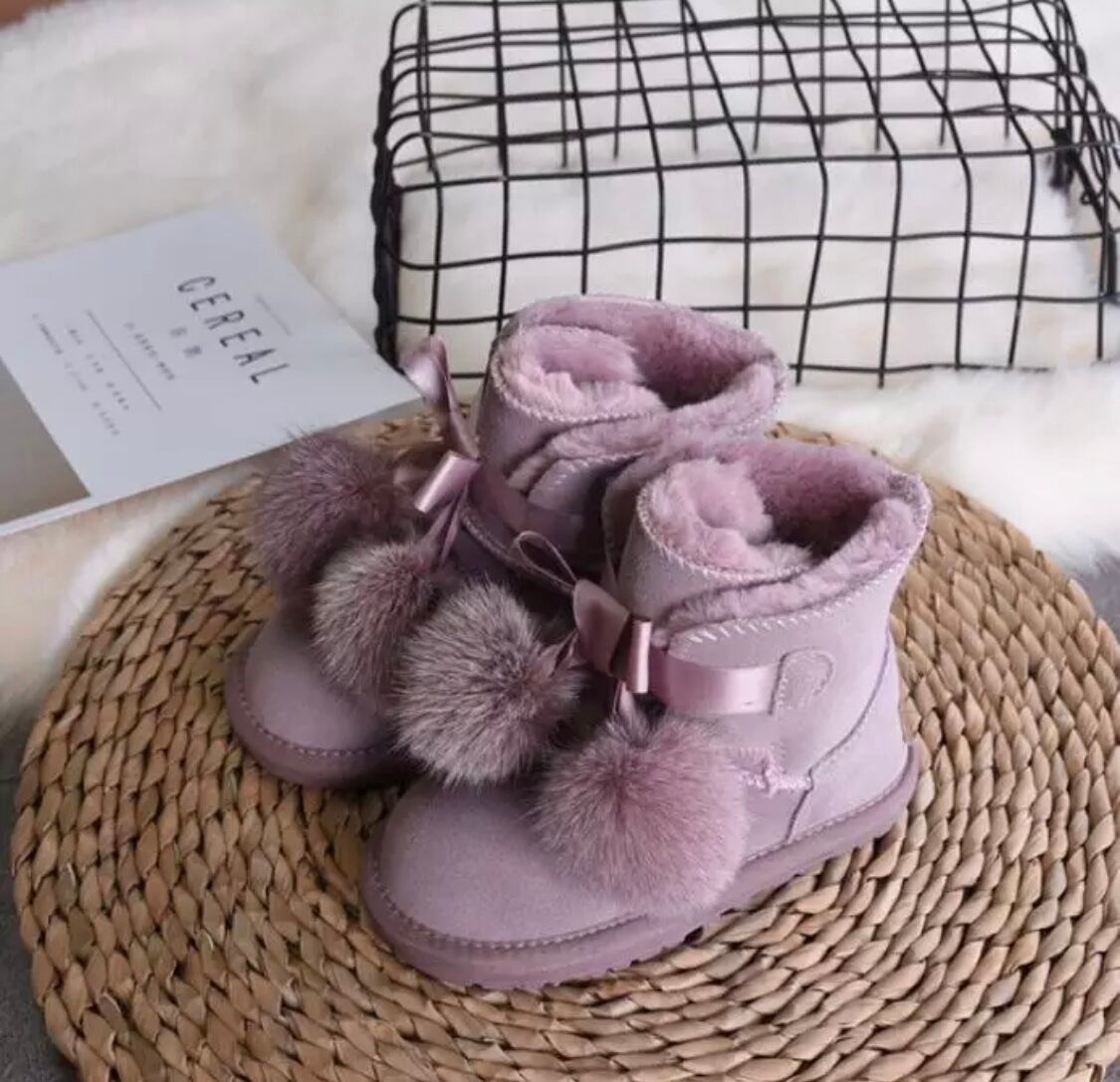 【即納】ポンポンムートンブーツ⁂ 》 》》》 》》》》》》キッズ ブーツ ムートンブーツ ファー 海外子供服 ふわふわ