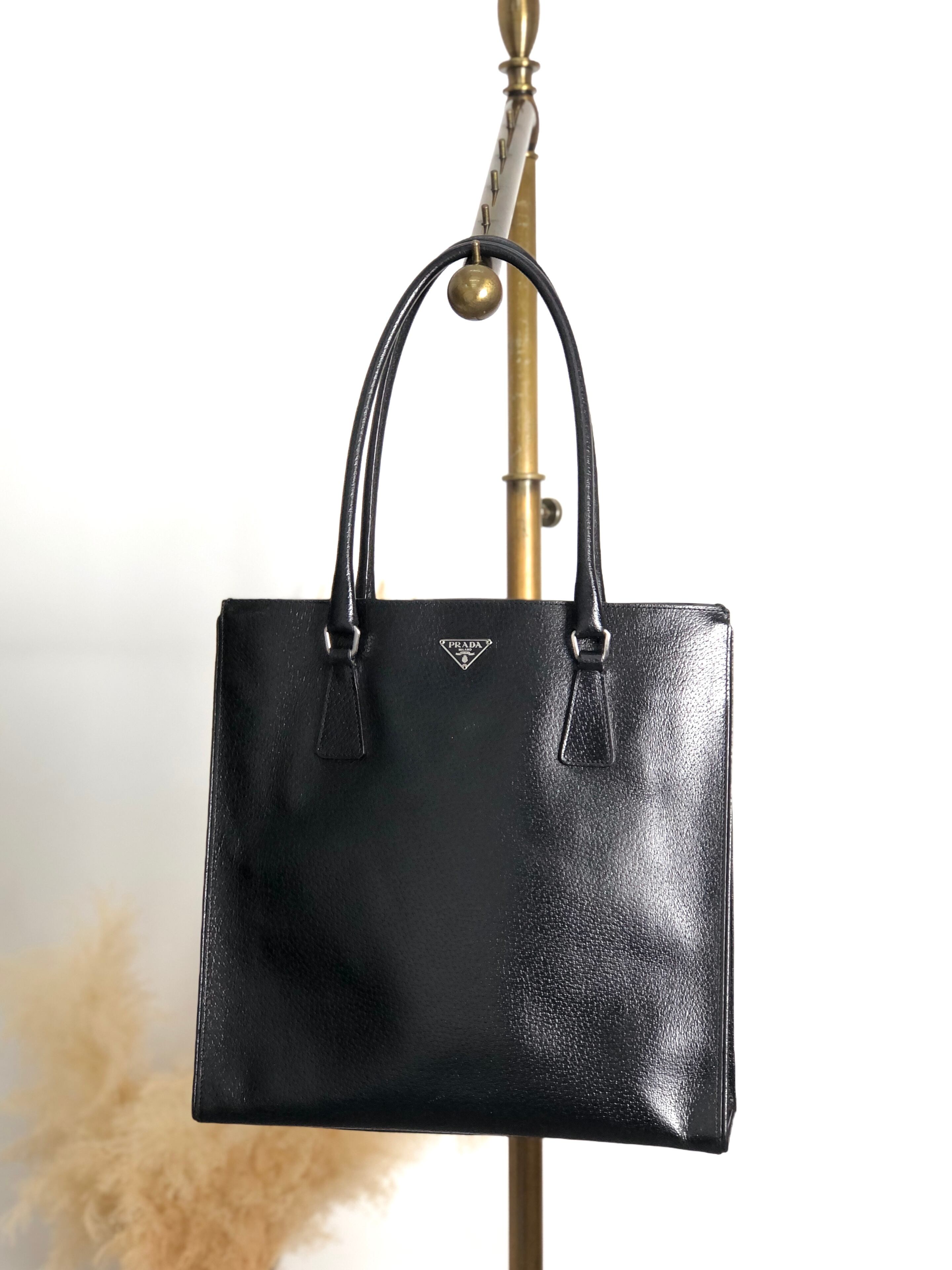 PRADA プラダ トートバッグ ブラック トライアングルロゴ レザー vintage ヴィンテージ オールド gmc6dm
