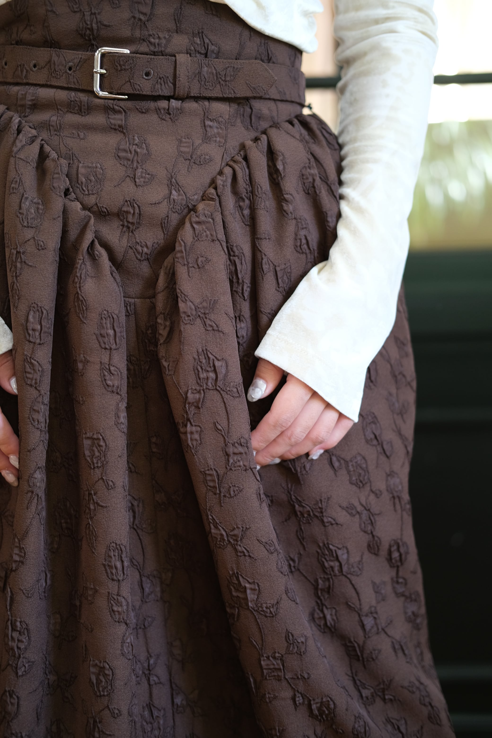 【FETICO】Floral jacquard curvy skirt FETICO】Floral jacquard curvy skirt -brown- | loop