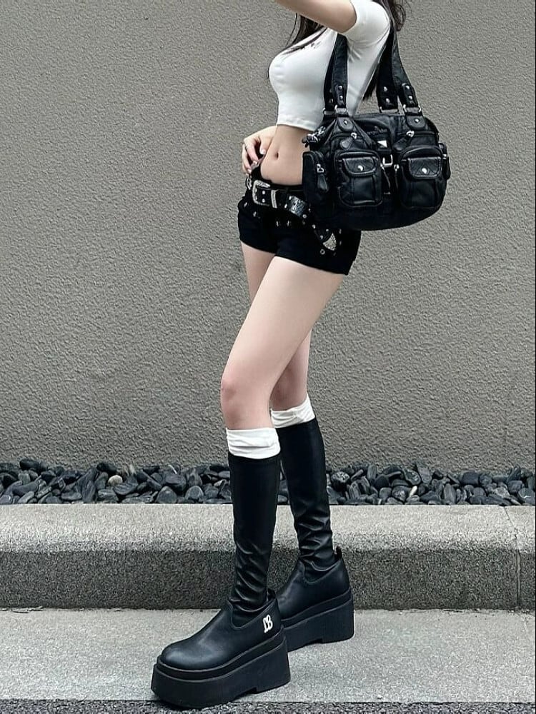 超希少　GAP 00s 韓国製 トラックパンツ 黒×白 サイドライン Y2K 超希少 GAP 00s 韓国製 トラックパンツ 黒×白 サイドライン