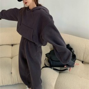 トップス デート パーカー フーディー 袖あり 長袖 かわいい 大人可愛い きれいめ シンプル カジュアル 大人 上品 おしゃれ お洒落 主役級 存在感 春 秋 10代 20代 30代 レディース 女性用 OL 学生 デート お出かけ 公園デビュー 女子会 休日 イベント 旅行 着回し 普段使い ファッション コーデ 楽ちん モテ トレンド 流行 インスタ映え フリーサイズ ゆるコーデ ラフ 楽ちん