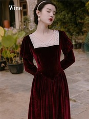 【0077】Elegant Lace Velvet Long Sleeve Dress