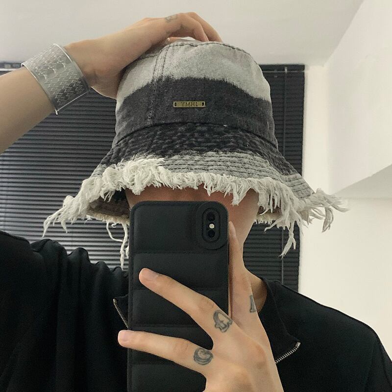 ダメージ加工のデニムバケットハット | mblueshop ダメージ加工のデニムバケットハット | mblueshop