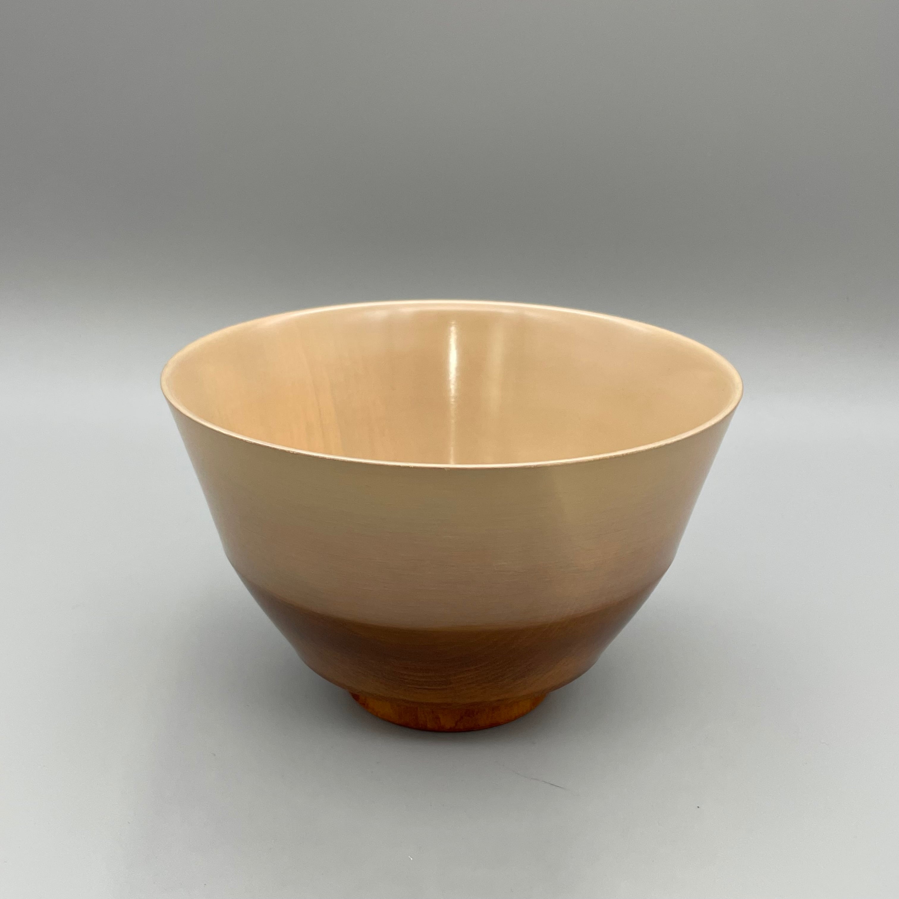 栃造ぼかし塗り抹茶椀(大)-白 -Tochi Gradient-Painted Matcha Bowl - White