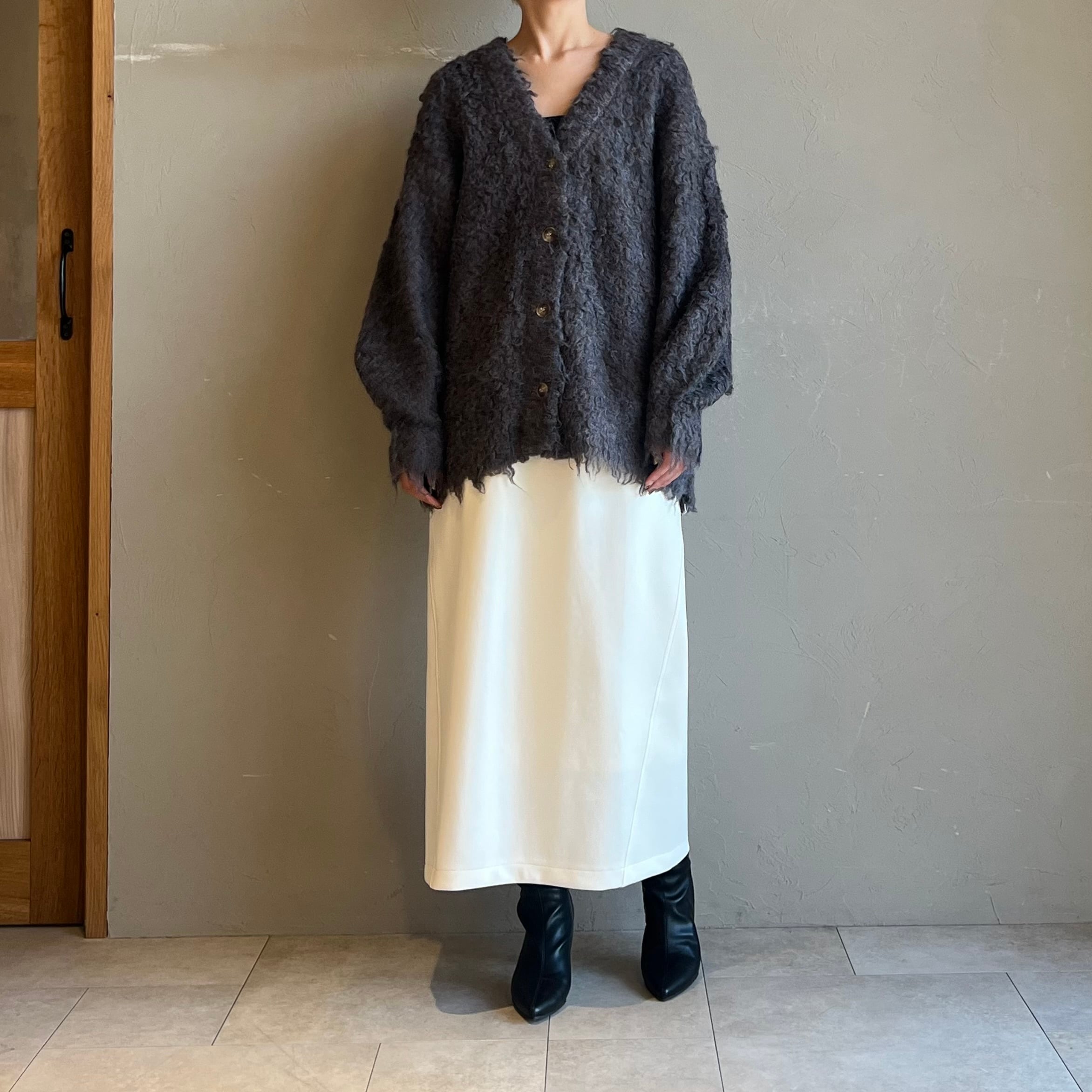 新品 hwylヒュイルの前後着用ボレロカーディガン ブラック｜トップス 