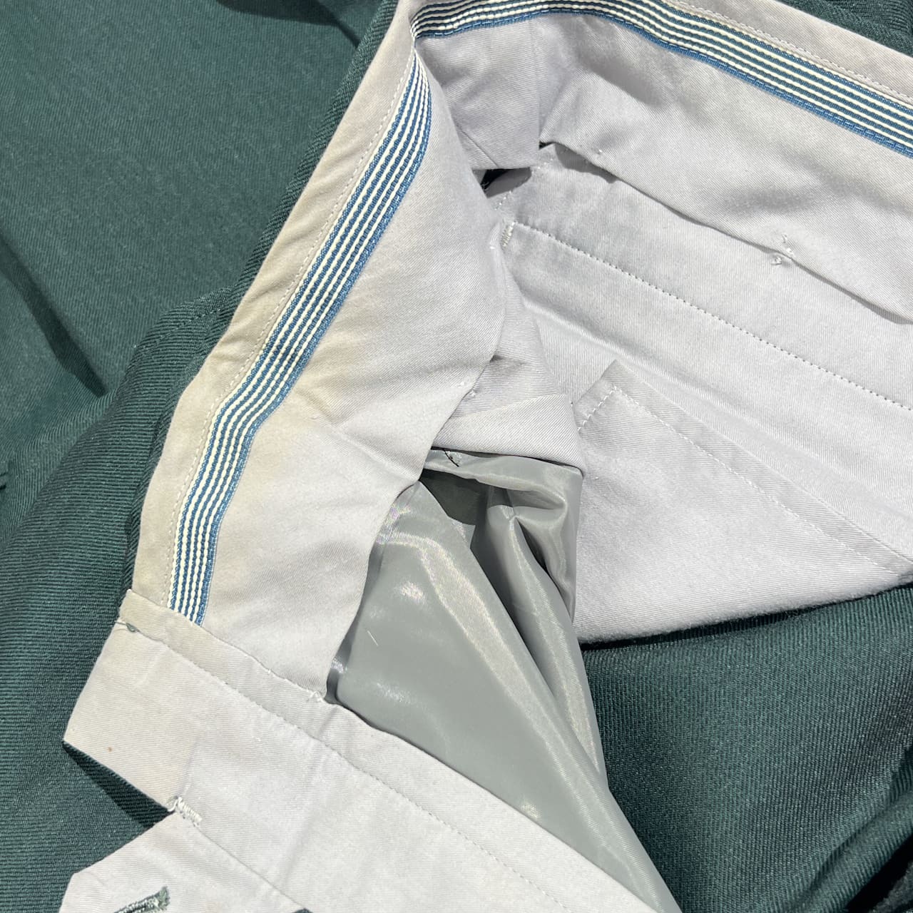 上下 RICHARD JAMES リチャードジェームス セットアップ テーラードジャケット 裾ダブル スラックス スーツ (上)RJ-AB(下)91/ダークグリーン系 メンズ 阪急百貨店 別注