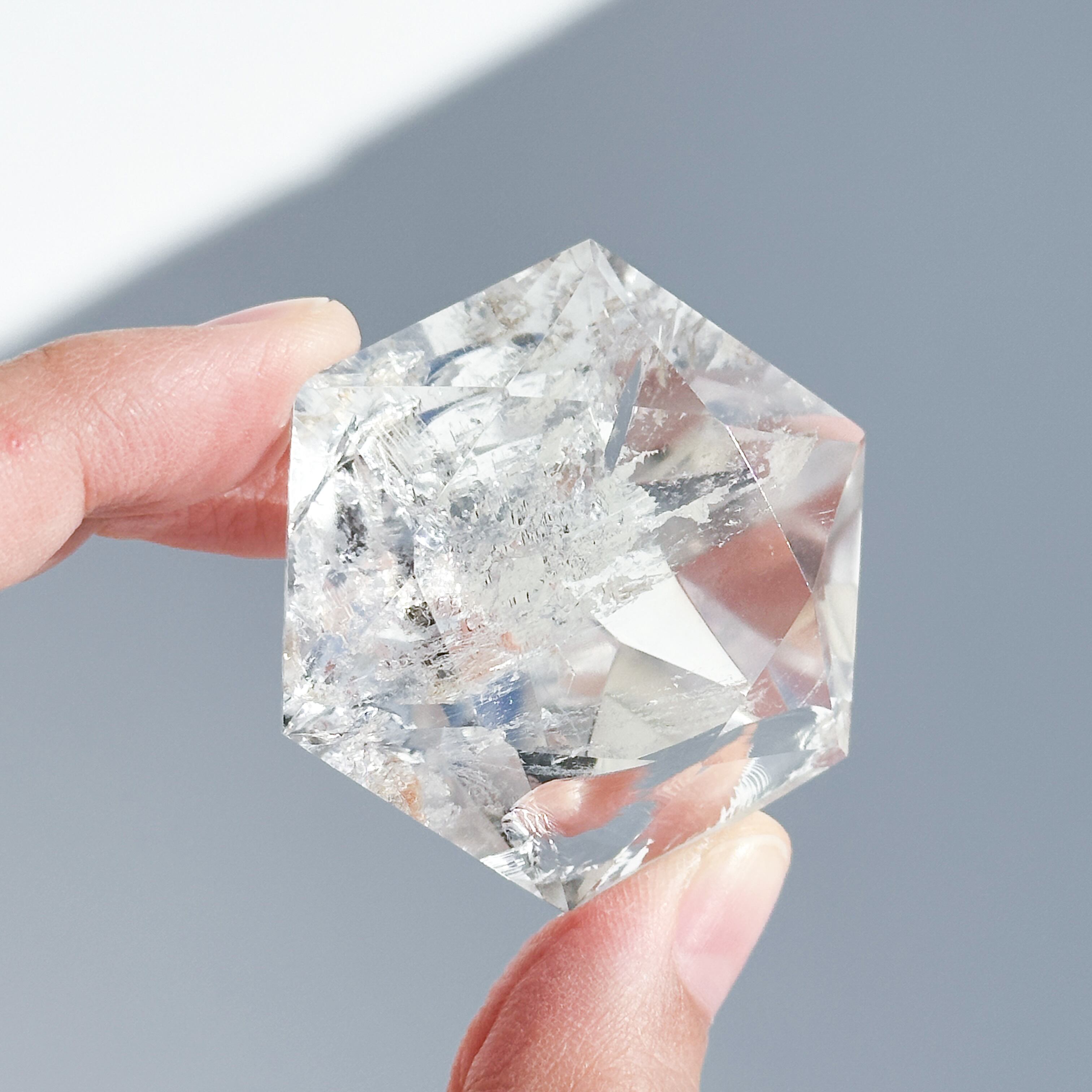 高品質】ミナスジェライス産クリアクォーツ ダイヤモンドカット91