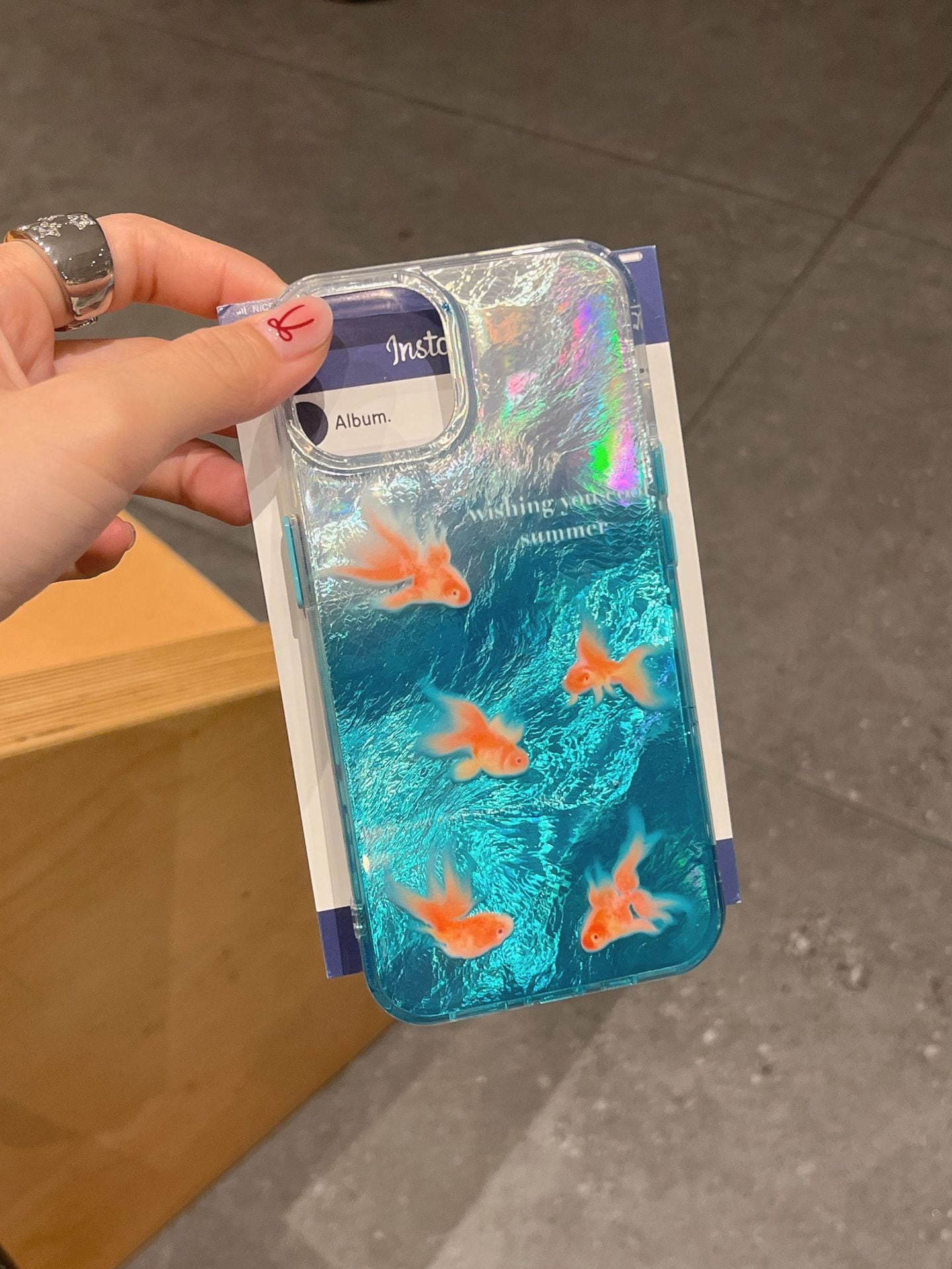 S7 きらきらビジューと白いレースに浮かぶ人魚姫スマホカバー ②黄色ヘア 美しすぎる金魚たち 輝くオーロラ シルバー×ブルー 泳ぐ おさかな