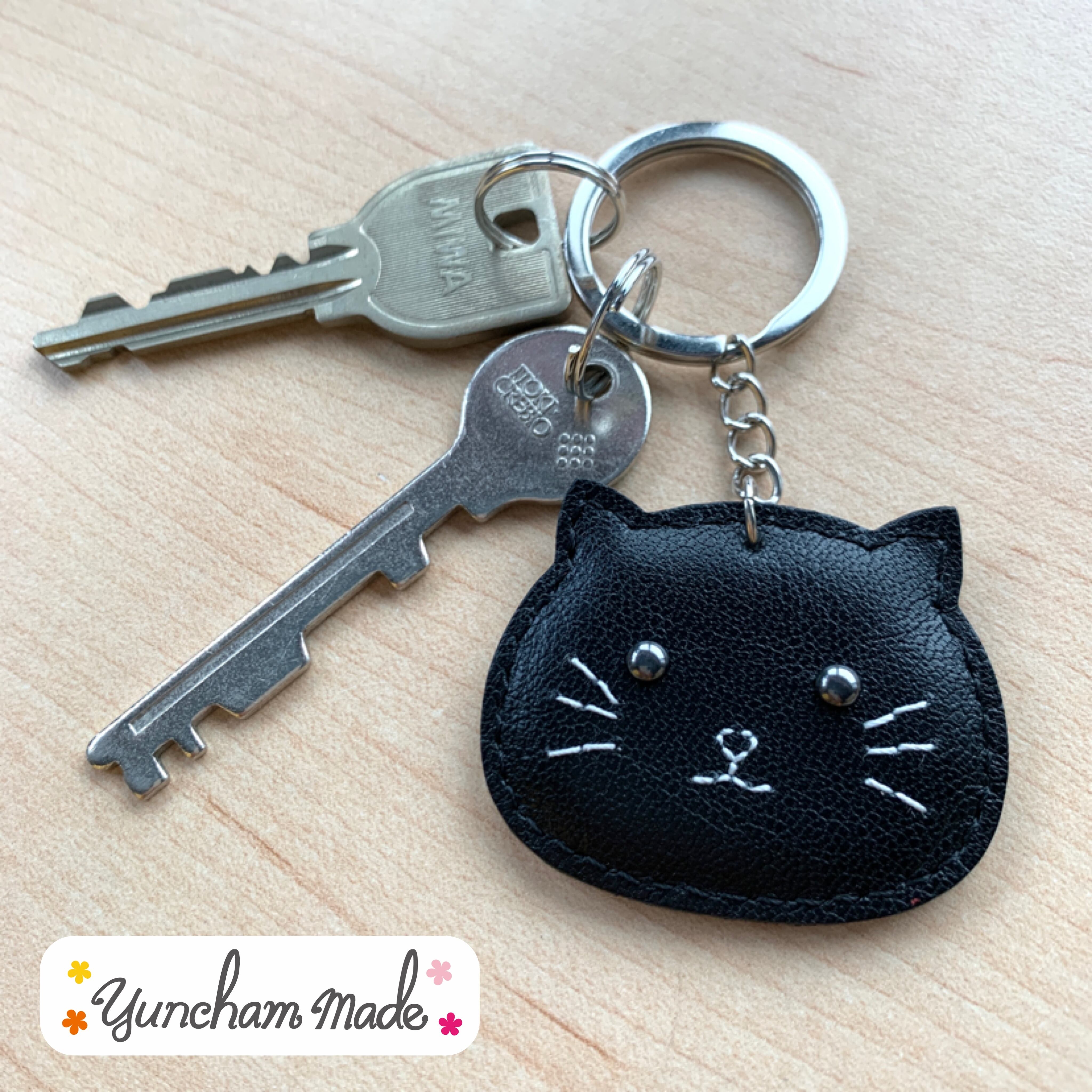 NO 337 レジン ヘアゴム ブローチ ハンドメイド 猫ちゃん NO 337