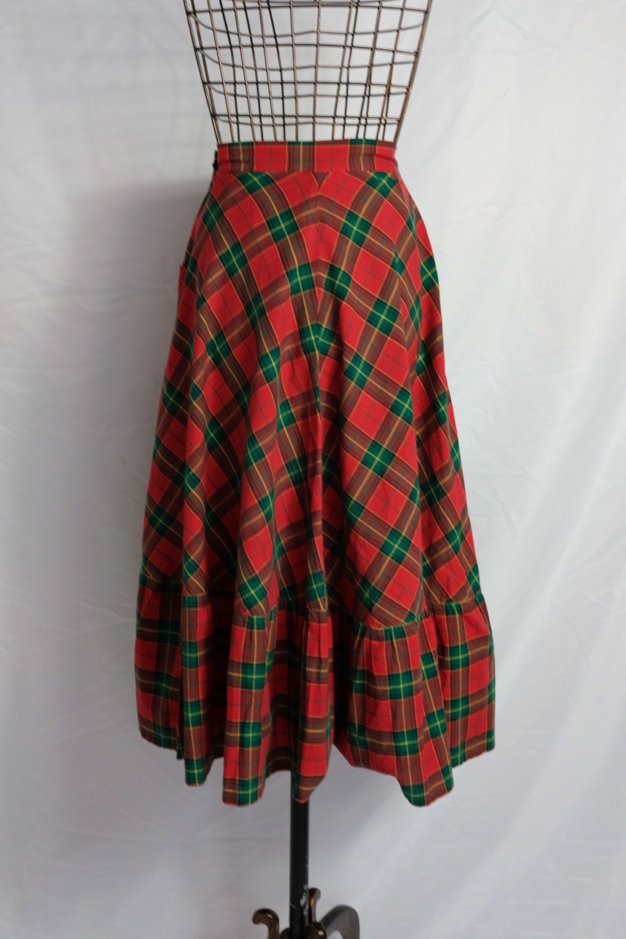 Checked pattern flare skirt