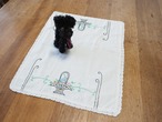 花籠刺繍のマット（大）シミあり 画像2