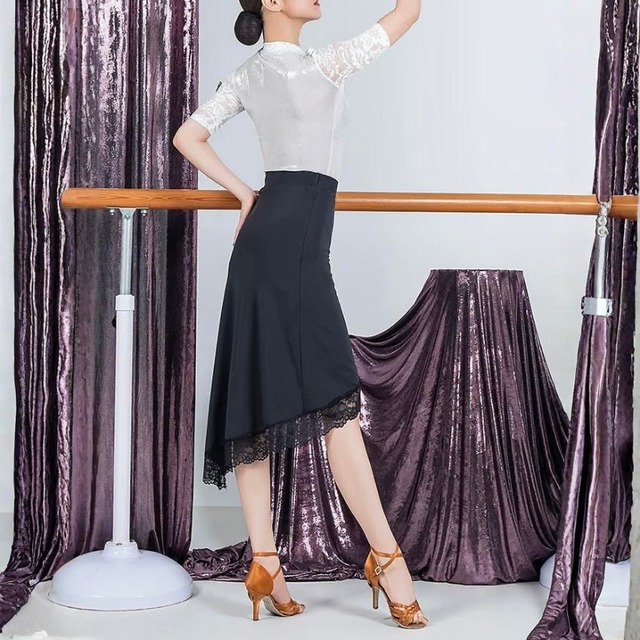 サイドシャーリング ラッフルレース ハイスリット ラテンスカート 1col　D00638