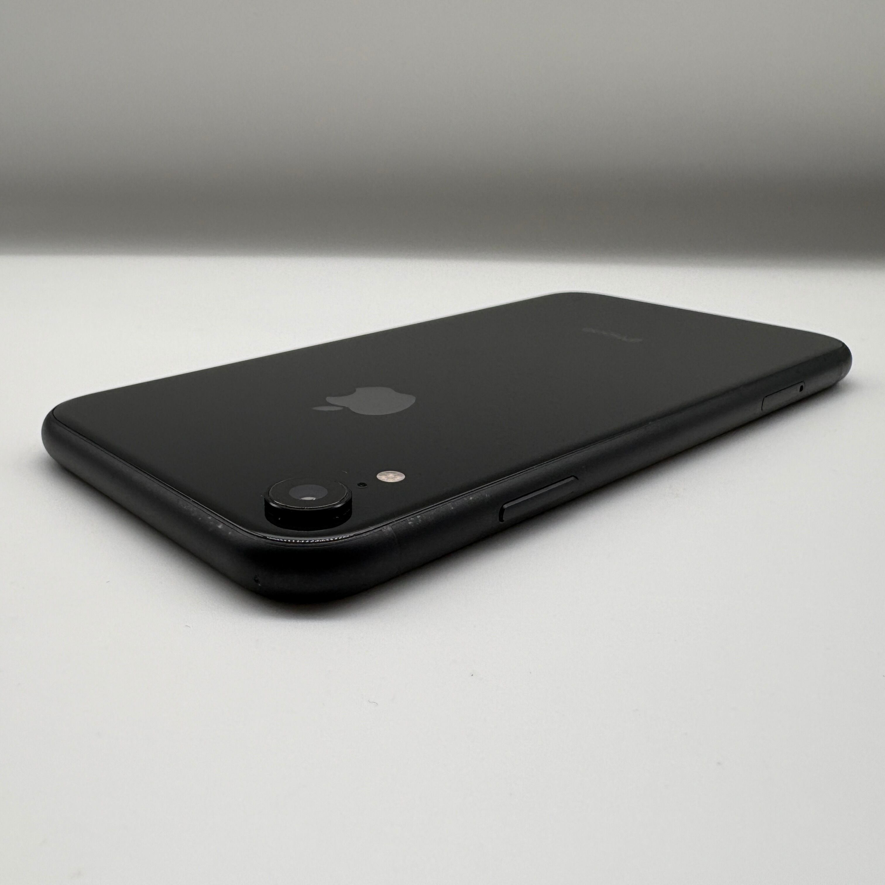 iPhoneXR 128GB ブラック アイフォン本体 SIMフリー SIMロック解除済み