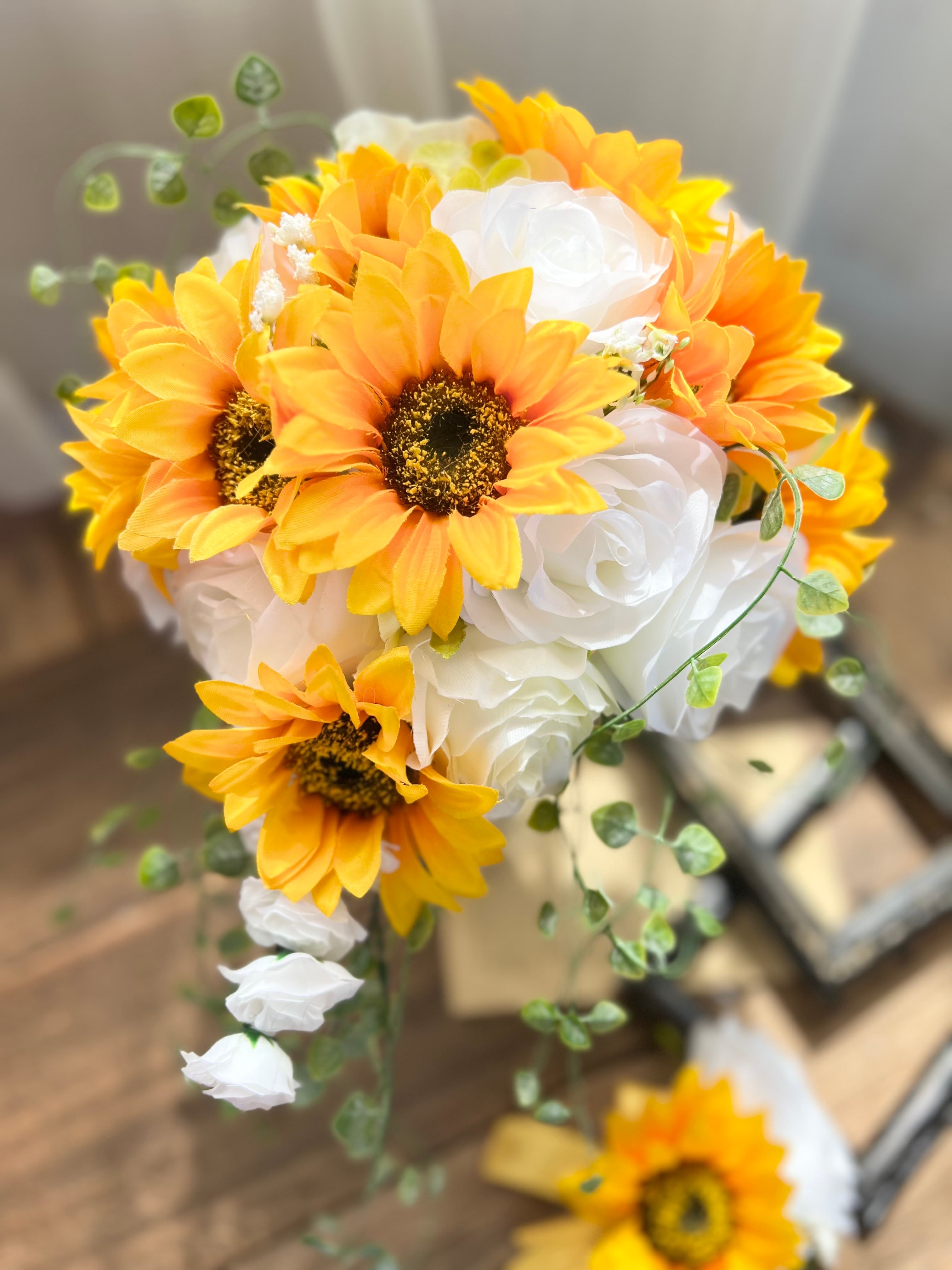 新品 ひまわりのキャスケードブーケ アーティフィシャルフラワー
