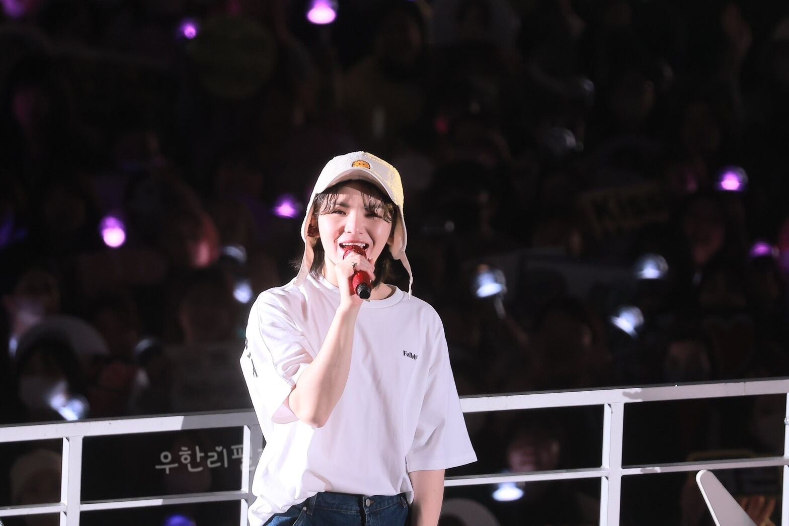 ☆SEVENTEEN ウジ 着用！！【ICEBISCUIT】スマイルロゴ fleece ear