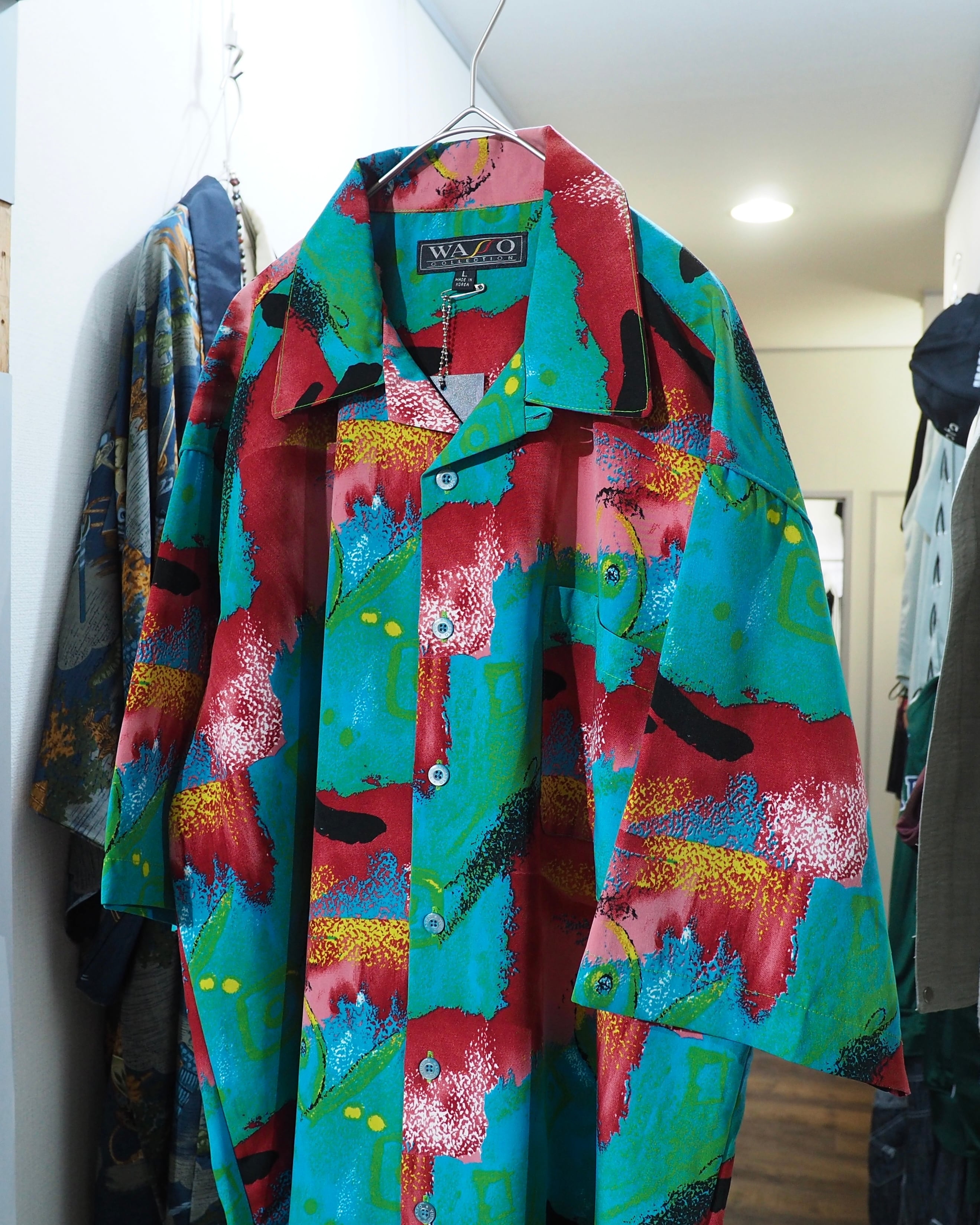 1990s ” 混沌 ” Beautiful Chaos painting Art vintage Over silhouette SS shirt