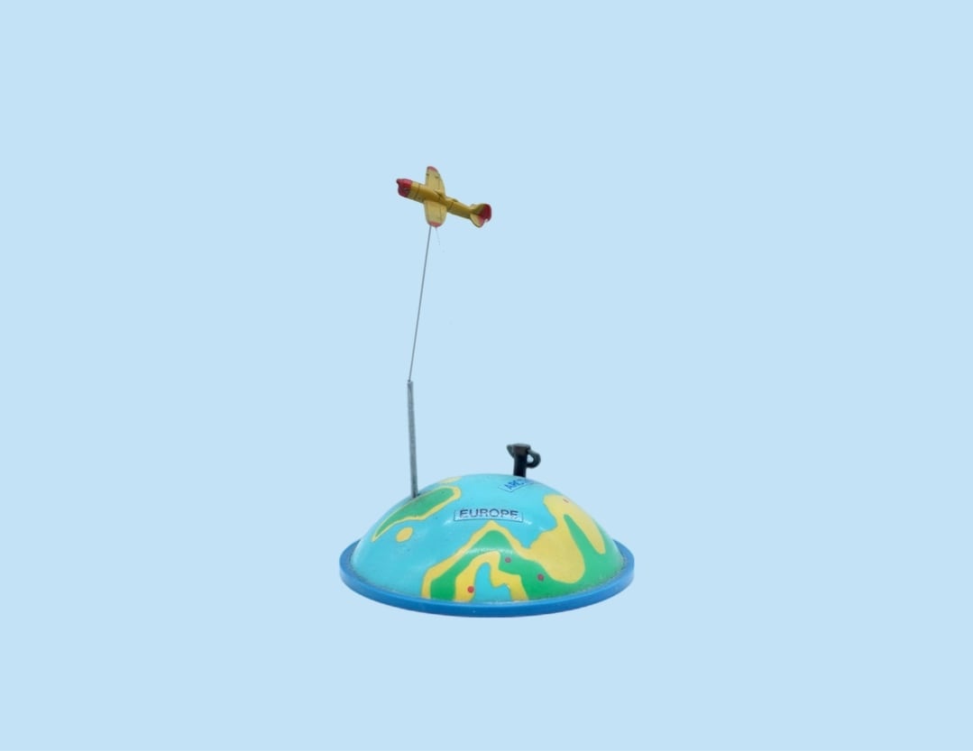 AIRPLANE GLOBE MUSIC BOX