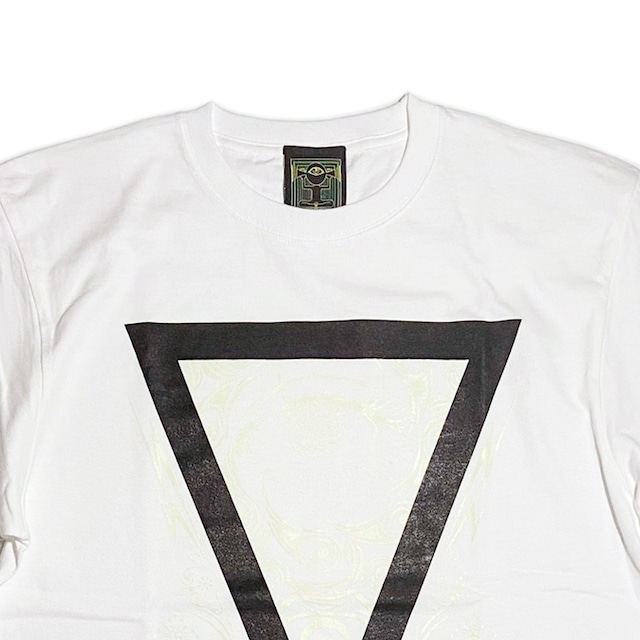 神眼芸術『Triangle』T-shirt (White) Glow in the Dark