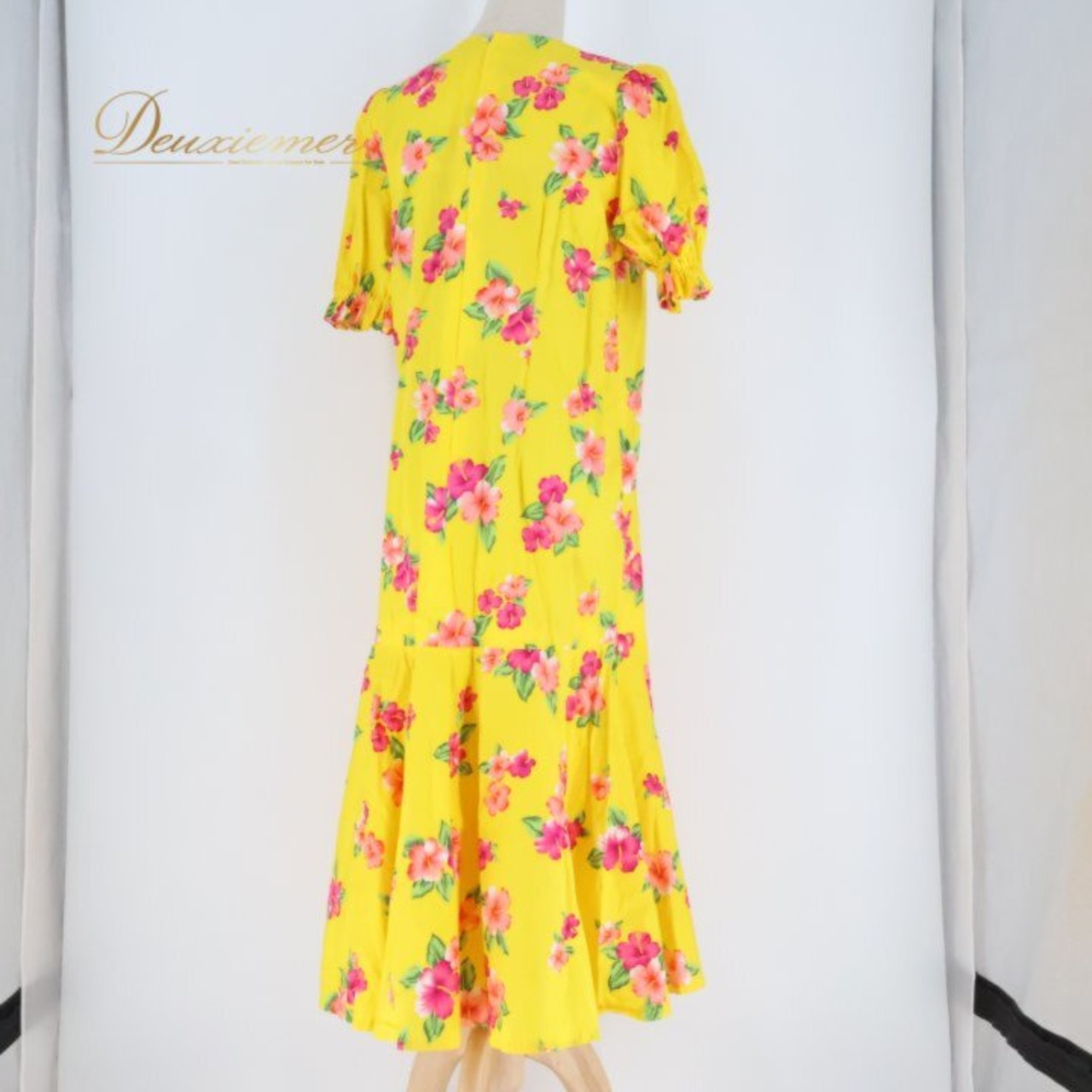 フラダンス 衣装 ワンピース ドレス イエロー系 ピンク系 ハイビスカス柄 パフスリーブ かわいい 華やか 鮮やか 明るい 元気 黄 ダンス衣装 ハワイアンダンス レディース ハワイアン アロハ ハワイアンプリント フラ ダンス レッスン 練習 フラワンピース