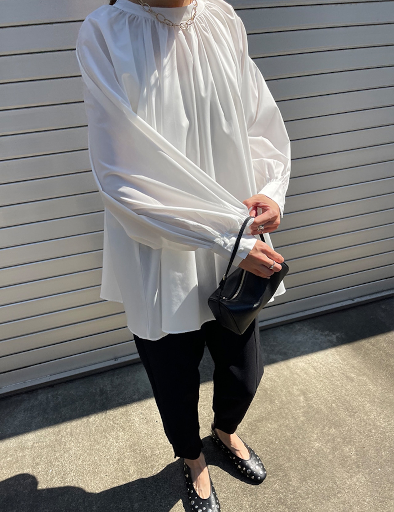 【25aw】Neck-line Shirring Blouse_2colors