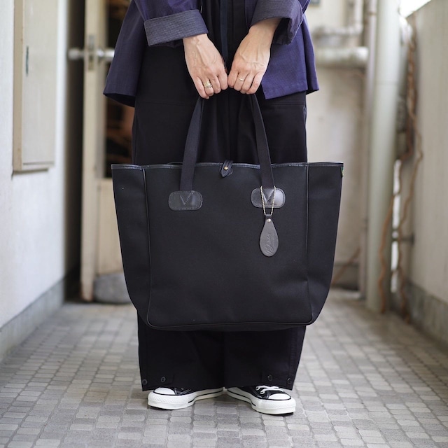 Brady(ブレディー)SMALL  CARRYALL BLACK