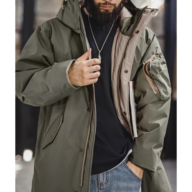 ミドル丈フード付きダウンコート 220408