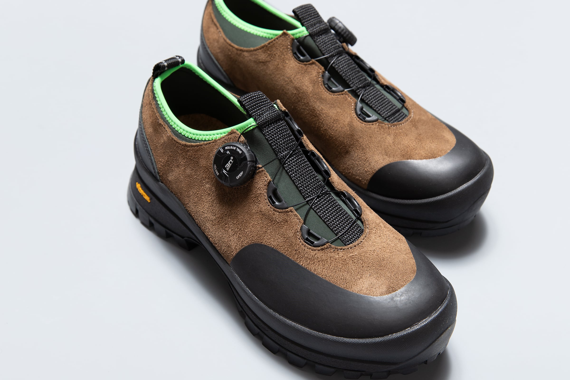 pg OLIVER | BRN/GRN | PLAYGROUND | スニーカーショップ