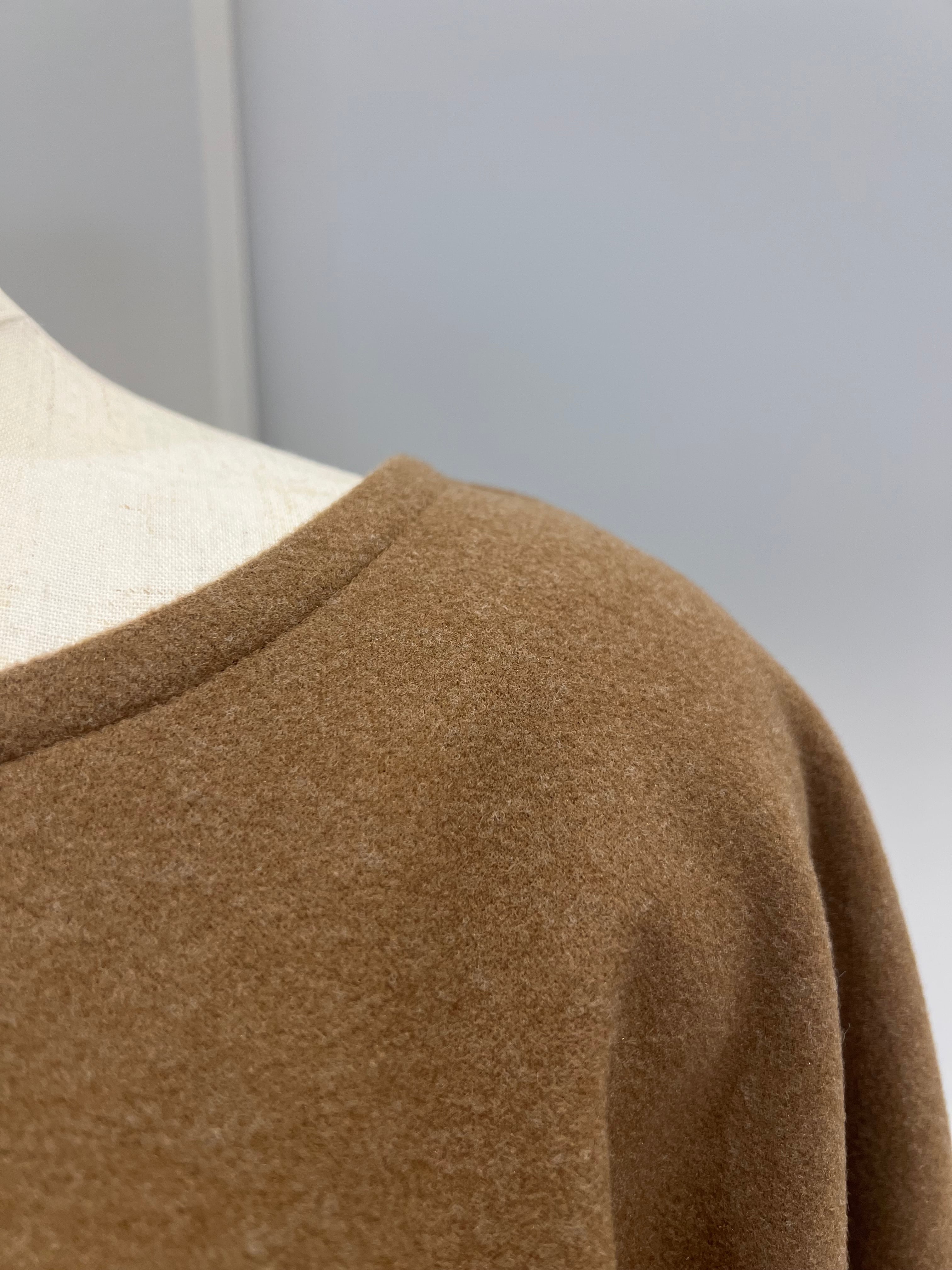 【LEMELANGE】セットアップ可　ストレッチジャージープルオーバー 8551005