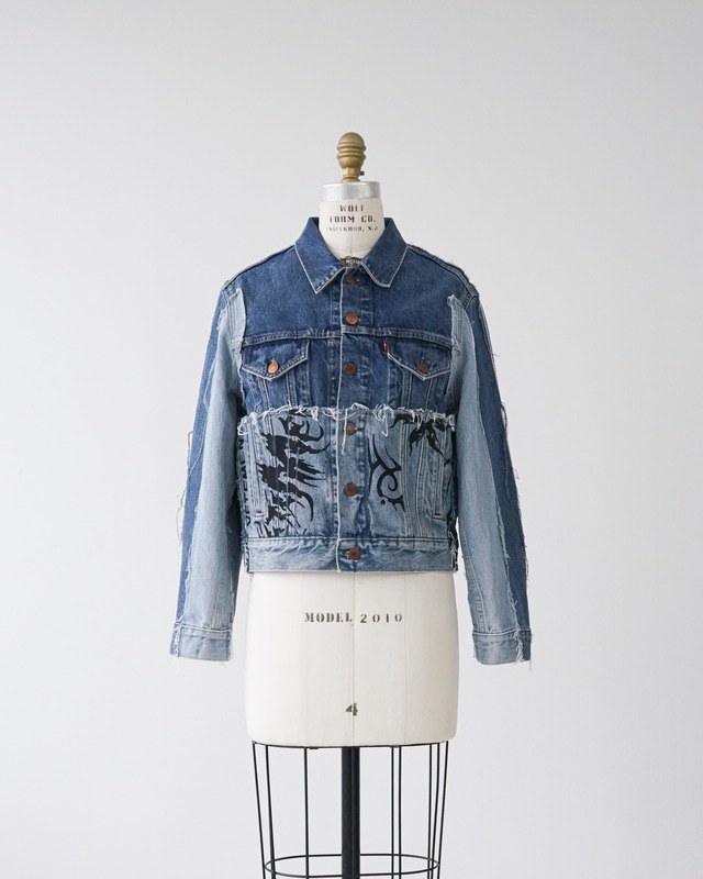 〈VETEMENTS〉× Levi’s TRIBAL DENIM JACKET