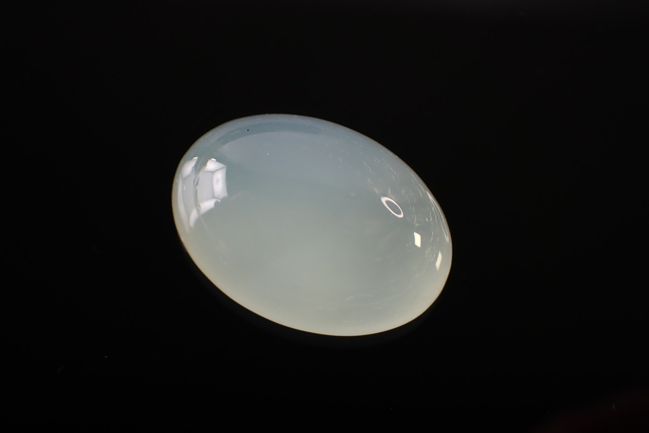 ミントグリーンカルセドニー　12.84ct　[D11‐169]