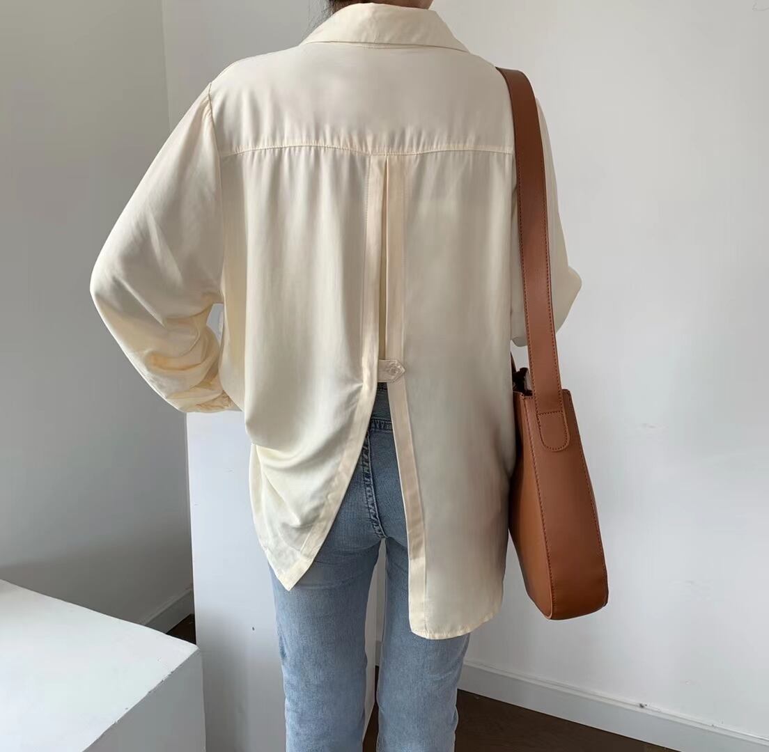 バックシャンとろみシャツ　AJ2205-602